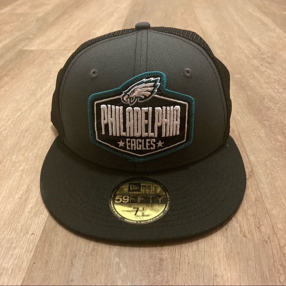 New Era NFL Philadelphia Eagles 59 Fifty Black Flat Rim Hat Men’s Size 7 1/8